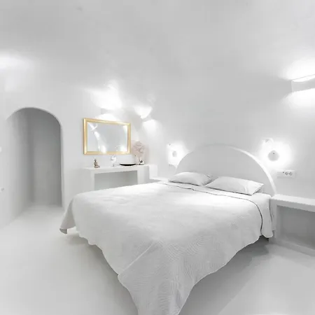 Sun Naam Santorini With Heated Jacuzzi