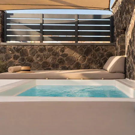 Sun Naam Santorini With Heated Jacuzzi