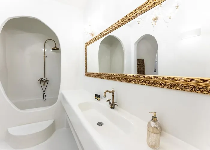 Villa Sun Naam Santorini With Heated Jacuzzi