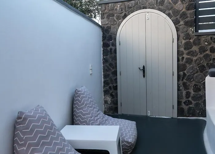 Villa Sun Naam Santorini With Heated Jacuzzi *