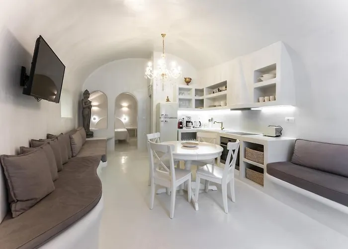 Sun Naam Santorini With Heated Jacuzzi *