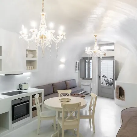 Sun Naam Santorini With Heated Jacuzzi